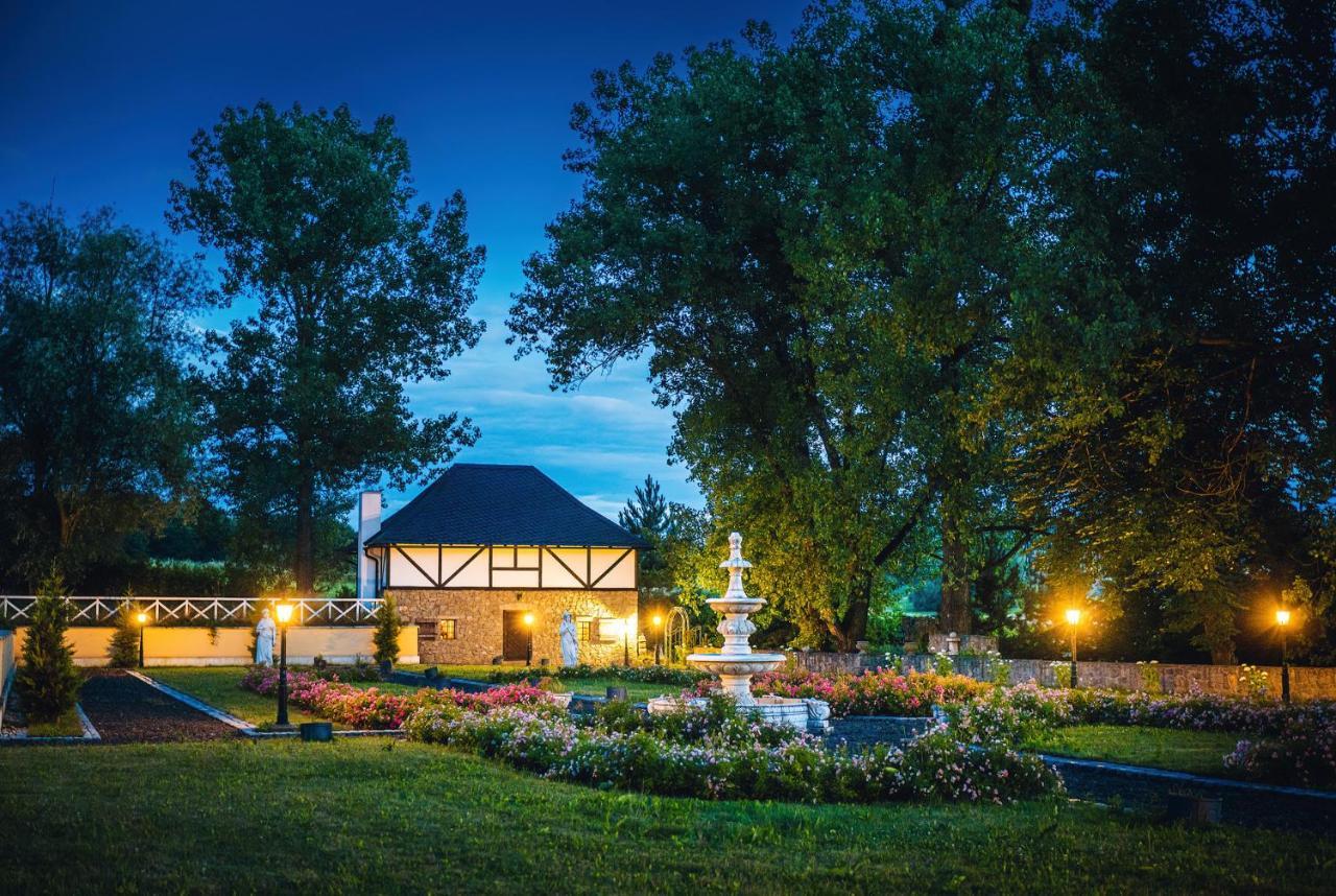 Chateau Rychvald Hotel Ostrava Eksteriør billede